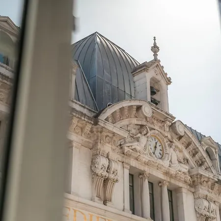Апартаменты Lv Premier Chiado- Ch
