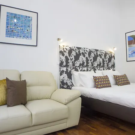 Lv Premier Chiado- Ch ליסבון